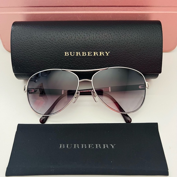 Burberry Sunglasses - Picture 2 of 7